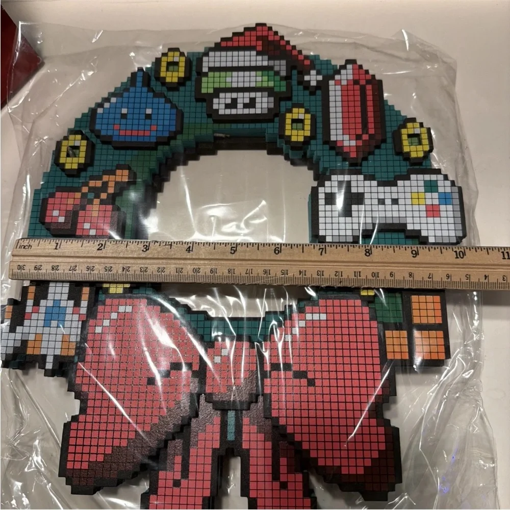Think Geek Christmas Wreath 8bit LED Lighted 2011 Retro Video Game NEW SEALED